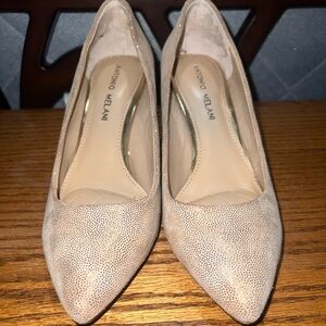 Antonio Melani Beige Textured Heels